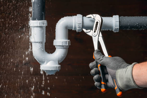 Professional Gas Line Repair technician working in Aledo, TX
